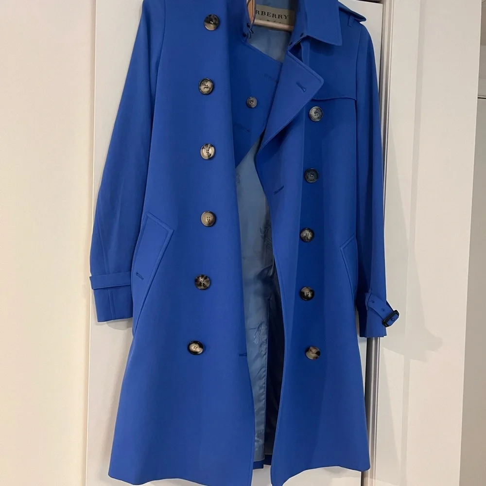 BURBERRY | Royal Blue Double-Breasted Coat “sandringham” mid length - Picture 3 of 15